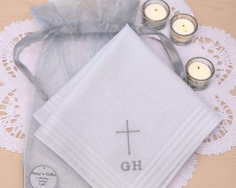 Pañuelo con cruz bordada – Regalo personalizado para bautizo o primera comunión, en bolsa de regalo.