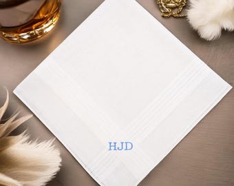 Pañuelo con monograma: Pañuelo blanco de algodón para hombre con nombre o iniciales bordadas y personalizadas.