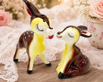 Vintage Japan Deer Salt Pepper Shakers Anthropomorphic Fawn Couple Kissing Set Mid Century Ceramic Cute Kitschy Decor