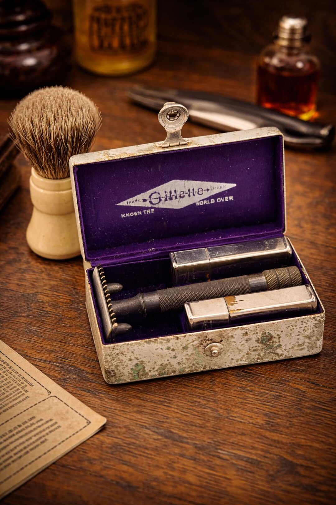 Velvet Razor Antique King Gillette Safety Razor Kit: Silver Metal Case | Mens Travel ...