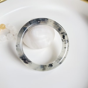 57.7mm Natural Serpentine bangle (Xiuyu), 57.7x11.3x8.8mm, XY66