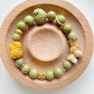 Natural Alashan Agate Bracelets, Nine-tailed Fox & Teddy Bear, Matcha (Default fit 6.5inch/16.5mm, Size Customization Available), MC01