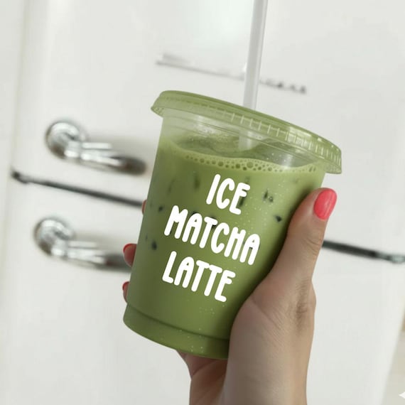 Trinkbecher ICE MATCHA LATTE 500ml | Wiederverwendbarer Becher mit Deckel und Strohhalm für Matcha Kaffee Tee Wasser Geschenk Weihnachten