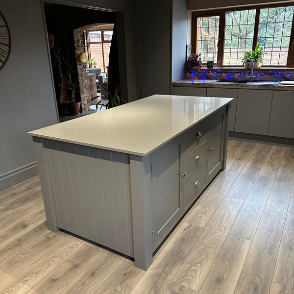 Kitchen island