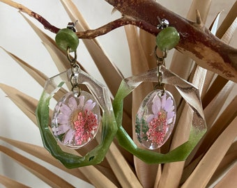 Green Resin Dried Flower Earrings