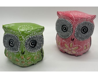 Set of 2 Owl Figurines - Vintage - Hand Painted in Bali