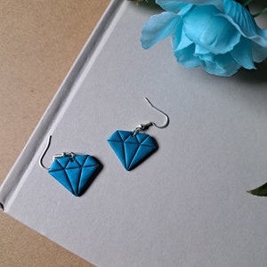 Boucles d'oreilles en argile en forme de diamant, boucles d'oreilles Spoonie, boucles d'oreilles zèbre, cadeau Spoonie