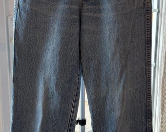 Vintage Anne Klein Straight Leg Jeans 25 Waist | High Rise 90s Fit Denim | Medium Wash Mom Jeans