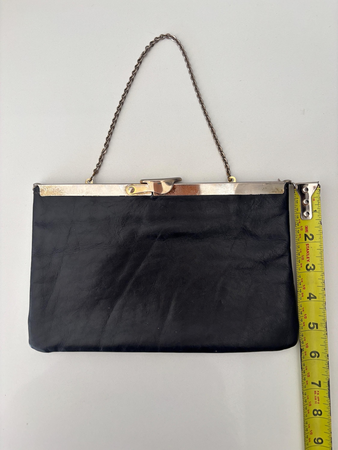 Vintage Etra Black Leather Box Handbag – 80s/90s Chain Purse, foto 4 di 5