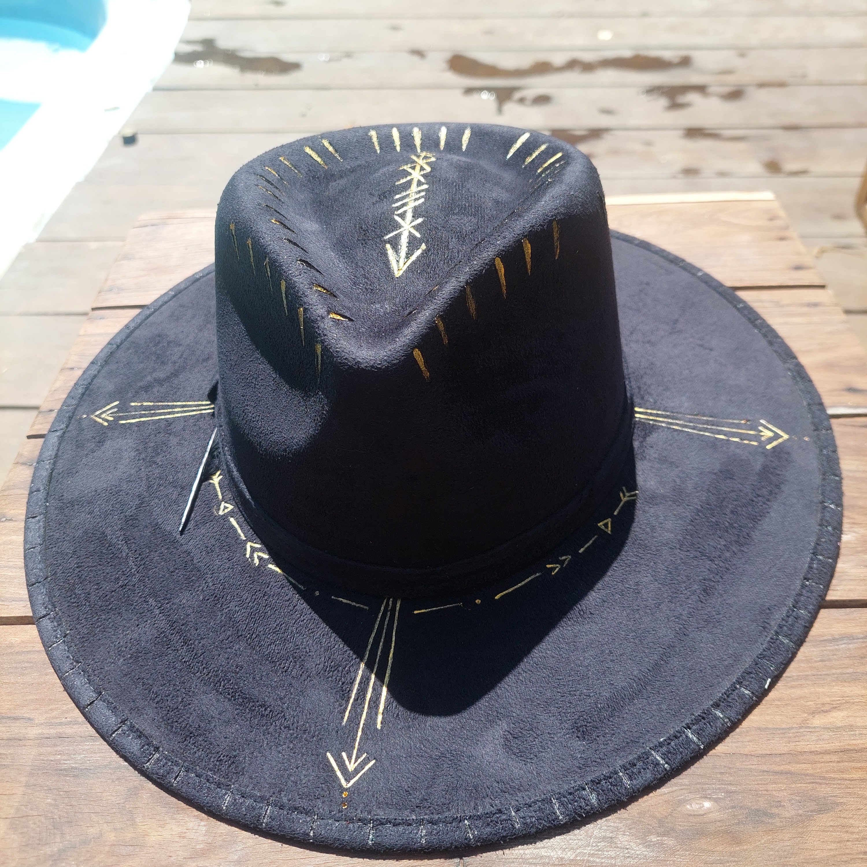 Negro Sombrero 