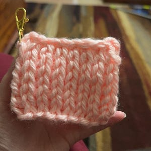 Bonito mini bolso de punto rosa hecho a mano / monedero de crochet / billetera / tejido a mano