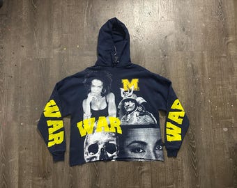 Moletom azul marinho personalizado com estampa reciclada e reaproveitada – Caveiras, heavy metal, guerra, sade adu