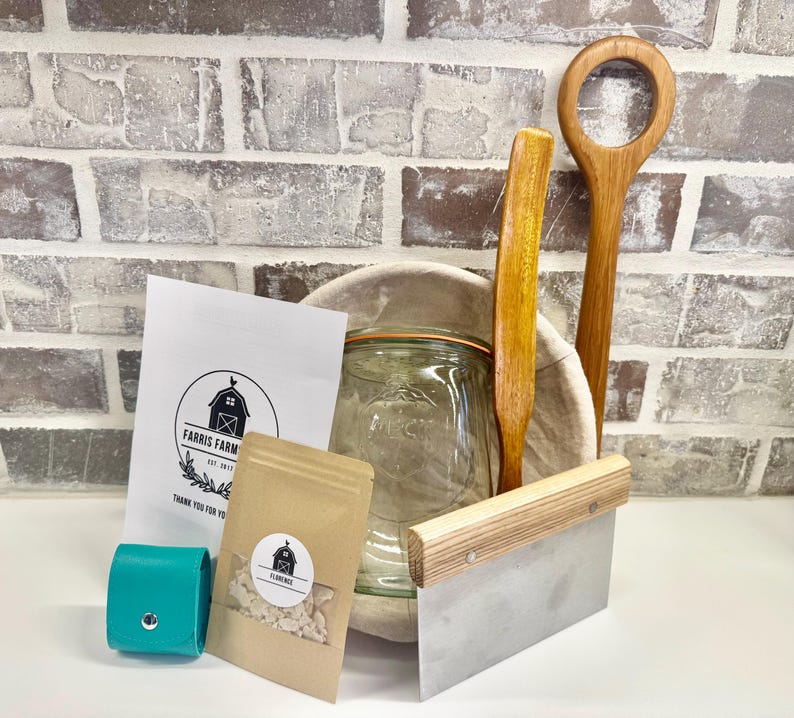 Pictured with the 1L Tulip jar and teakwood dough whisk options.