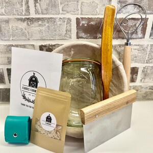 Pictured with the 1L Tulip jar and the metal dough whisk.