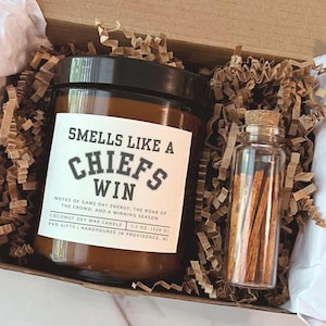 Smells Like a Chiefs Win Candle Football Game Day Decor Kansas City Chiefs Fan Gift Fantasy Football Champion Gift Christmas Chiefs