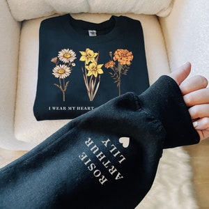 Custom Birth Month Sweatshirt Birth Flower Sweater, Birth Flower Shirt, Grandma's Garden, Personalized Mom Gift Grandma Mother's Day Gift