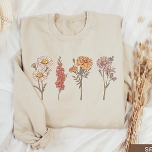 Custom Birth Month Sweatshirt Birth Flower Sweater, Birth Flower Shirt, Grandma's Garden, Personalized Mom Gift Grandma Mother's Day Gift