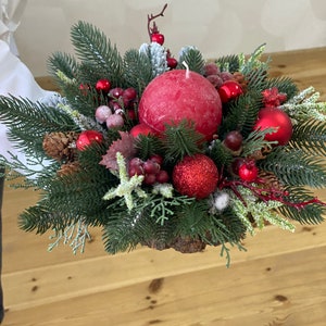 Red christmas wreath for front door with pinecones, red berries and pine. image 10