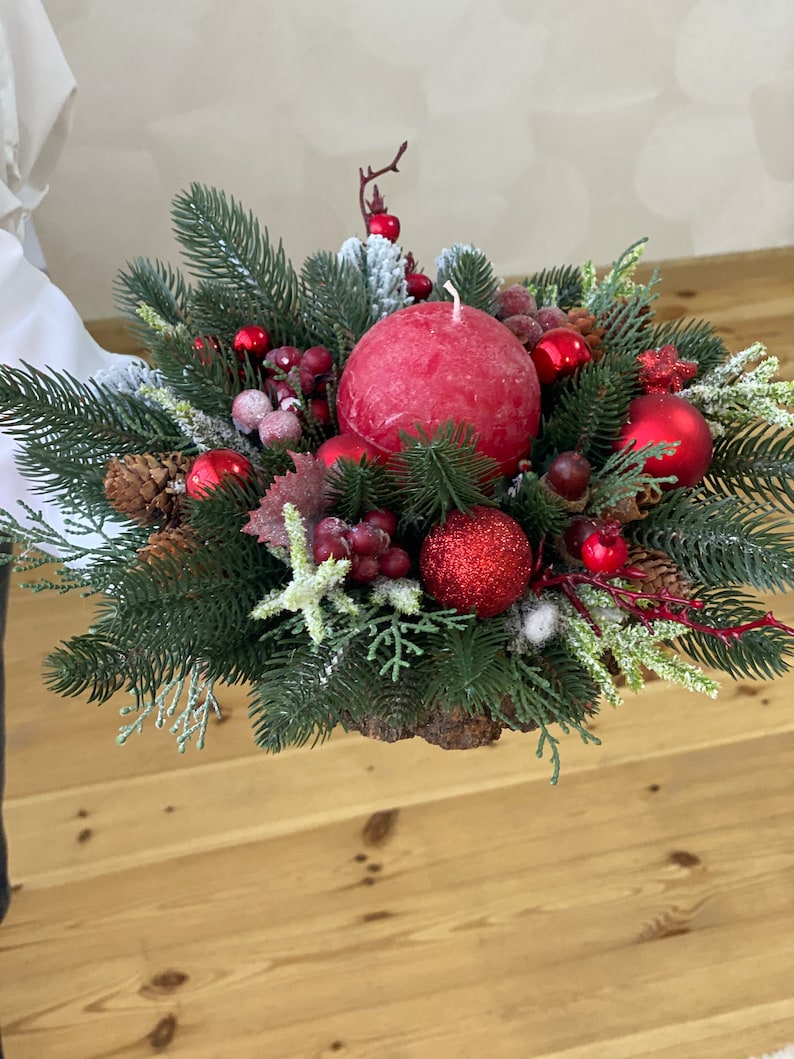 Red christmas wreath for front door with pinecones, red berries and pine. image 10