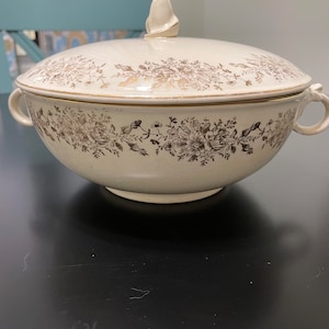Taylor Smith Taylor 10&quot; Vegetable Bowl with Lid