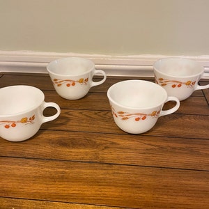 Pyrex Milk Glass Harvest Home Pattern Cups (4)