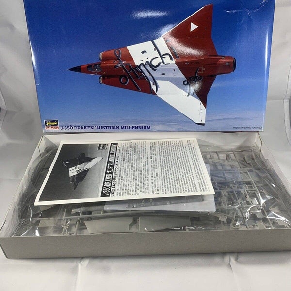 Hasegawa Saab J-350 Draken ‘Austrian Millennium’ 1997 Rare Release Model Kit