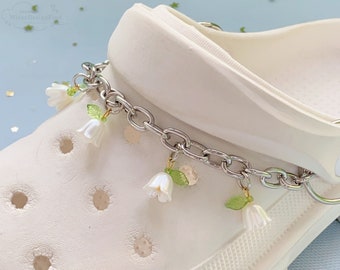 Cadena de amuletos de zapatos de metal con colgante de lirio del valle, cadena de zapatos de flores personalizada, hebilla de zapato Convallaria Majalis, accesorios de zapatos DIY