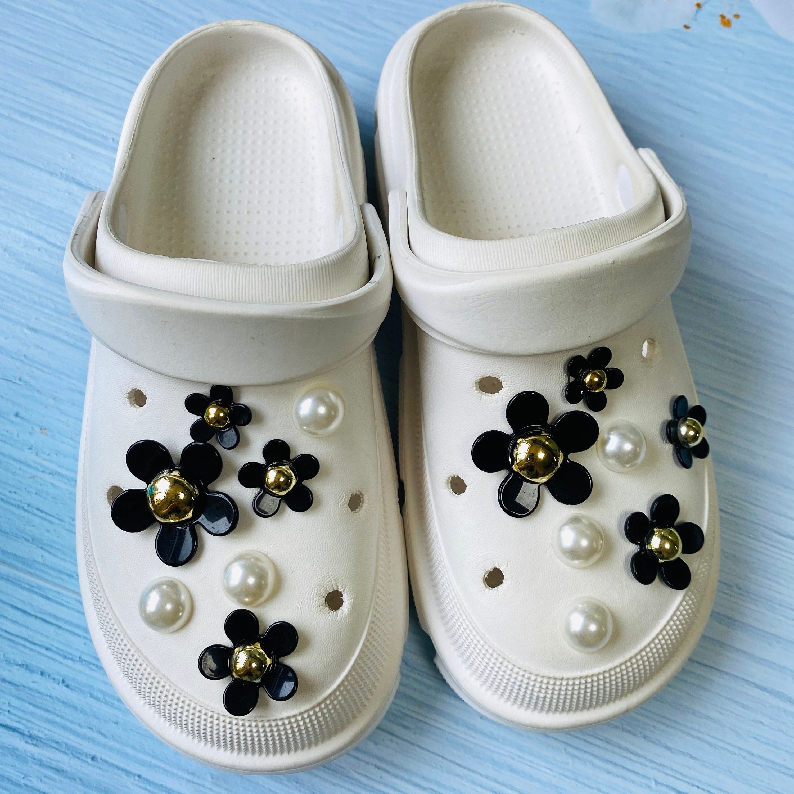 Four Different Colors Daisy Flower Shoe Charms Set,Handmade Pearl Shoes Buckles,Girlish Shoe Charm Decor,Shoes Accessories,Summer Shoe Charm