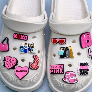 13Pc Pink Shoe Charm Set,K-Pop Girl Group Shoe Charm Decor,Pink and Black Shoe Buckle,Pink Camera Sunglasses Hat Shoe Charm,Shoe Accessories