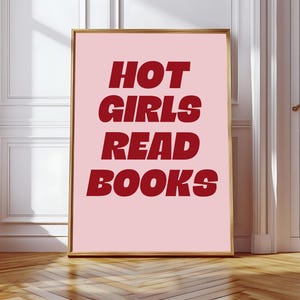 Póster artístico de chicas calientes leyendo libros, póster para el hogar en rosa y rojo, póster literario, decoración artística para dormitorio de amantes de los libros, decoración de estanterías coquetas