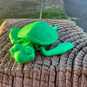 Articulated Flexi Turtle Desk Toy