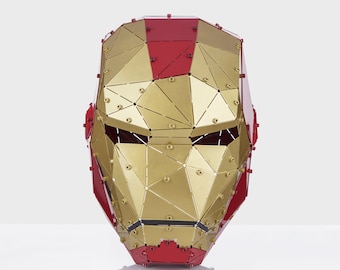 Escultura de escritorio de metal con casco de Iron Man moderno - Decoración artística 3D de Iron Man, soporte de escritorio con casco de Iron Man, pieza única de decoración de escritorio de metal