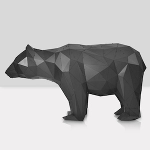 Modern Geometric Bear Metal Standing Bear Sculpture - 3D Animal Garden Art Decor, Bear Statue for Outdoor Indoor