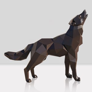 Modern Geometric Wolf XLL Metal Standing Wolf Sculpture - 3D Animal Garden Art Decor, Wolf XLL Statue for Outdoor Indoor