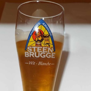 Steenbrugge beer glass. Steenbrugge Abbaye glassware. Drinking goblet. Collectible barware. Beer glass chalice from Belgium.