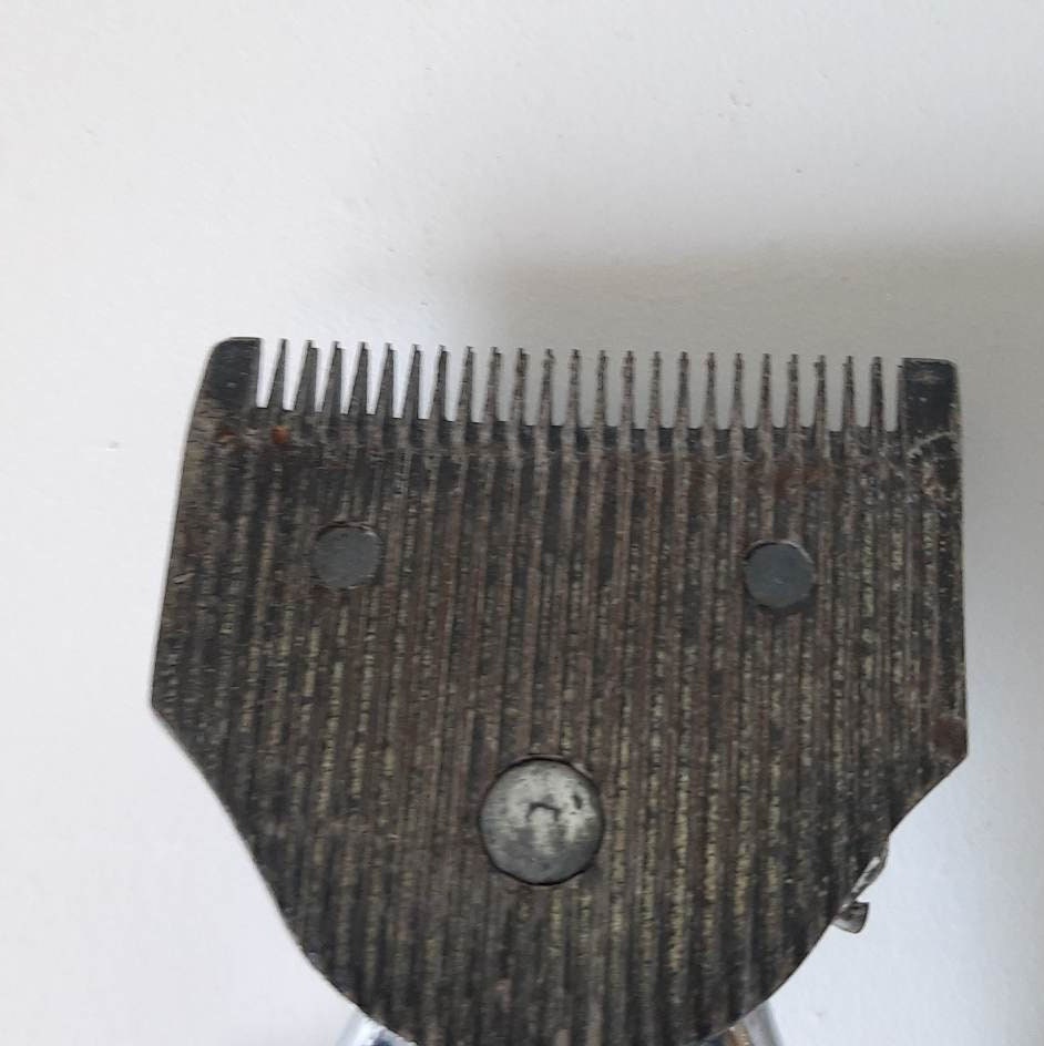 Vintage Manual Hand Clipper. Hair Clipper. Collectible Clippers