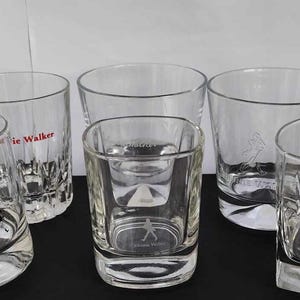 2 Johnnie Walker Whiskey Collectible Glasses. Sets of 2 Drinking ...