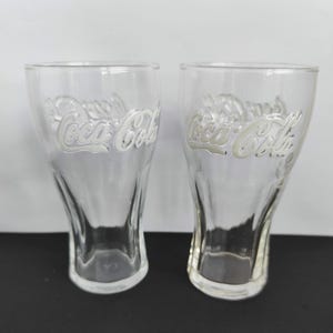 2 Coca-Cola collectible glasses. Set of 2 drinking glasses. Coca-Cola bell-shaped retro glasses. Coca-Cola collectibles. Vintage barware!!!!