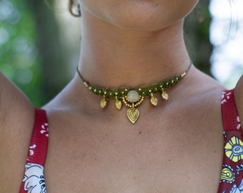 Boho-Makramee-Kristall-Halsband, ethnische Halskette aus Naturstein, Rosenquarz, Boho-Halskette, Hippie-Makramee-Mondstein-Halskette
