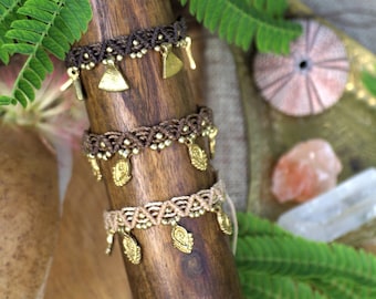 Tobillera bohemia de macramé, tobillera estilo festival de verano, tobillera tribal bohemia, latón chapado en oro, tobillera étnica hippie