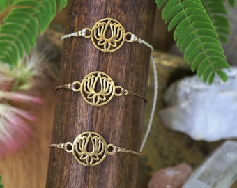 Bracciale di loto in pietra naturale in ottone dorato, bracciale da donna Boho summer boho, bracciale minimalista, bracciale yoga, bracciale benessere