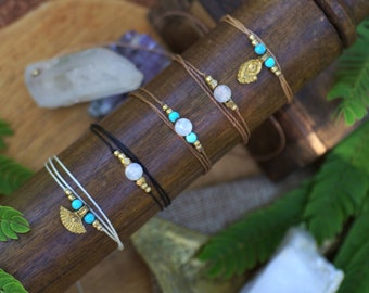 Tobillera bohemia de macramé, tobillera de verano para mujer, tobillera minimalista, latón chapado en oro, tobillera de piedra natural