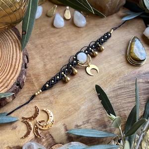Boho Makramee Kristall Choker, Naturstein Halskette, Boho Choker Halskette, Hippie Makramee Mondstein Halskette, Gold Mond Anhänger