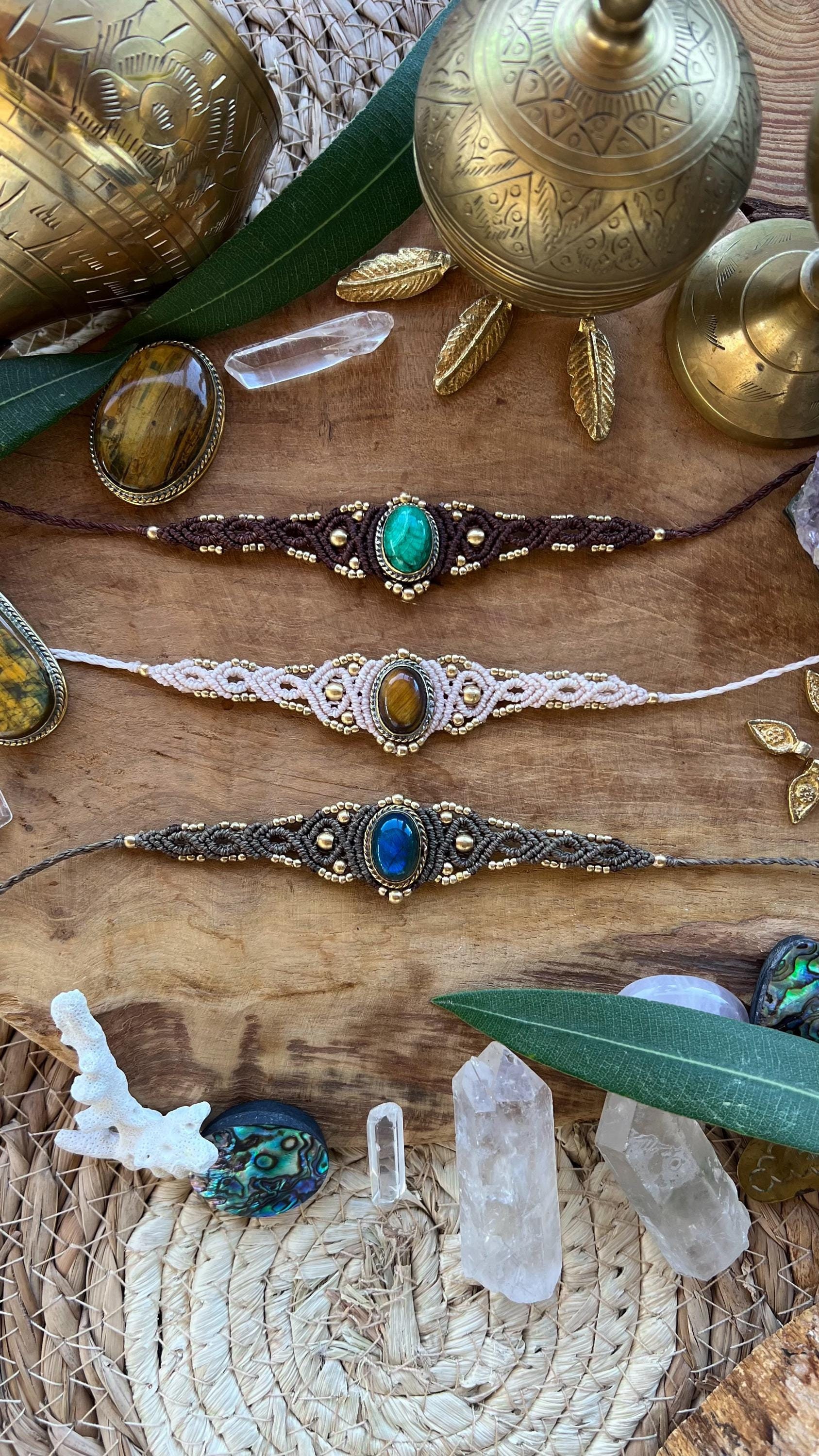 Macrame bracelet stone, Labradorite hippie bracelet, ethnic gemstone bracelet, boho macrame bracelet, cuff bracelet, bohemian bracelet