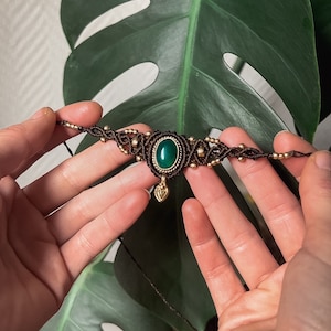 Girocollo macrame hippie, collana di pietra naturale Boho, lapislazzuli di pietra di luna Labradorite Choker collana boho in ottone dorato Collana personalizzata Brown green onyx