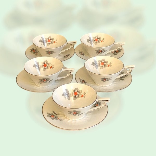 Set of 5 vintage Bavaria coffee cups and saucers in Art Deco style and floral decorations