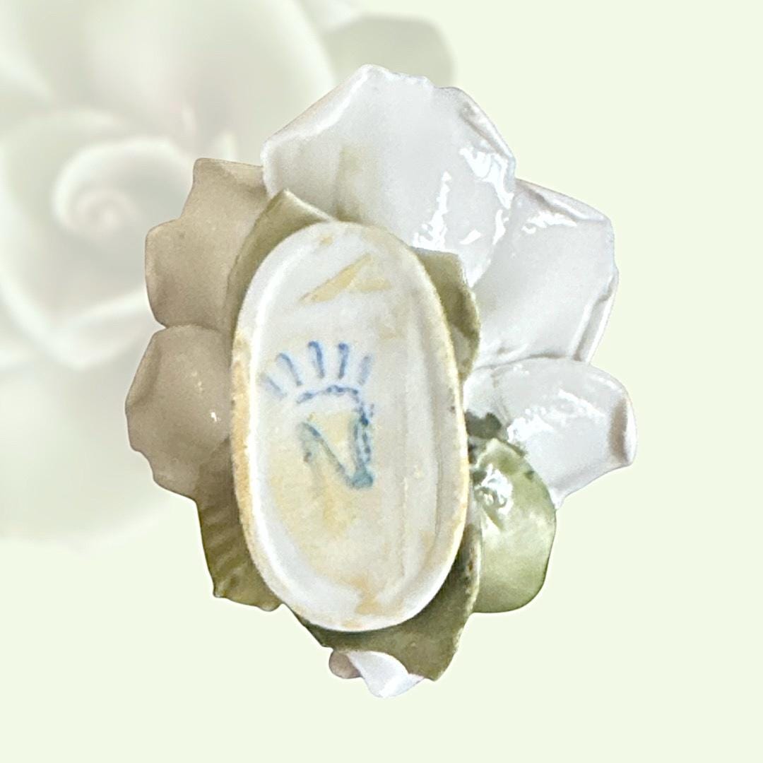 カポディモンテ磁器ローズ - イタリア製陶花 - Etsy 日本