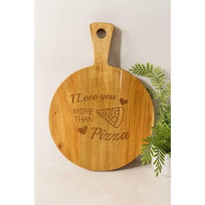 Cadeau personnalisé pour planche à pizza en bois d'acacia - Plateau de service personnalisé gravé pour les mariages, les fiançailles, les anniversaires et les pendaisons de crémaillère