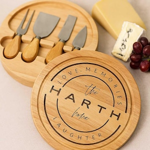 Personalised Cheese Board | 4 Cheese Knives | Round | Wooden | Anniversary | Housewarming | Wedding | Love | Gift | Free Engraving