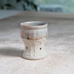Vintage Rokoko Porzellan handgemachte Tasse, Bronze Akzente, große Kaffeetasse / Weinglas, Housewarming Geschenk